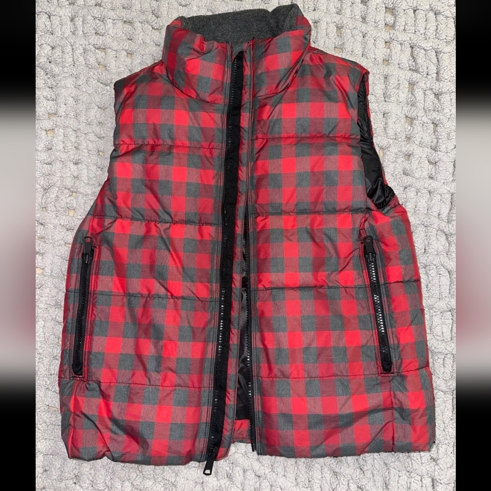 Gap Women's Red and Gray Puffer Vest